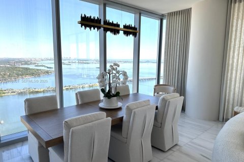 Condo in Miami, Florida, 3 bedrooms  № 2027517 - photo 6
