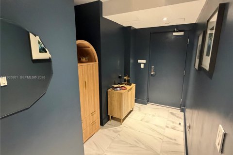 Condo in Miami, Florida, 3 bedrooms  № 2027517 - photo 19