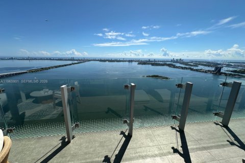 Condo in Miami, Florida, 3 bedrooms  № 2027517 - photo 25