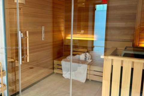 Condo in Miami, Florida, 3 bedrooms  № 2027517 - photo 30