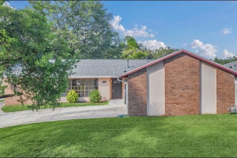 House in Orlando, Florida 3 bedrooms, 154.03 sq.m. № 1723654 - photo 2