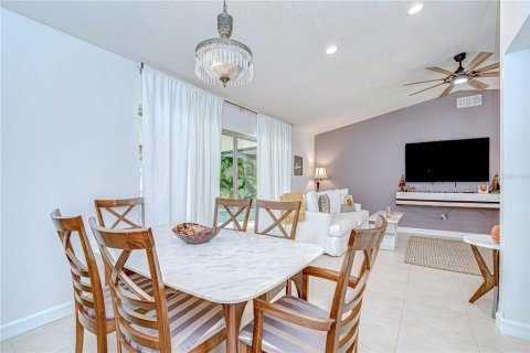 Villa ou maison à vendre à Temple Terrace, Floride: 3 chambres, 121.52 m2 № 1902779 - photo 14