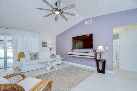 Casa en venta en Temple Terrace, Florida, 3 dormitorios, 121.52 m2 № 1902779 - foto 7