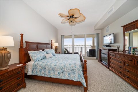 Condo in Redington Shores, Florida, 3 bedrooms  № 1679648 - photo 20