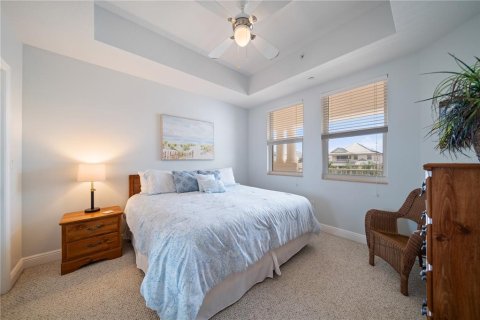 Condo in Redington Shores, Florida, 3 bedrooms  № 1679648 - photo 16