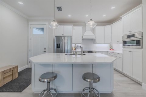 Townhouse in New Smyrna Beach, Florida 4 bedrooms, 204.66 sq.m. № 1563963 - photo 9