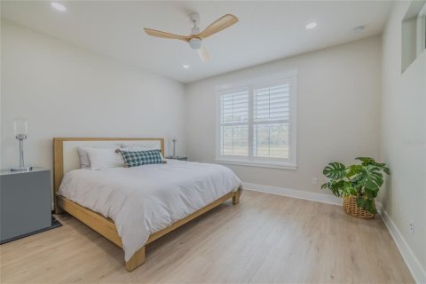 Townhouse in New Smyrna Beach, Florida 4 bedrooms, 204.66 sq.m. № 1563963 - photo 16