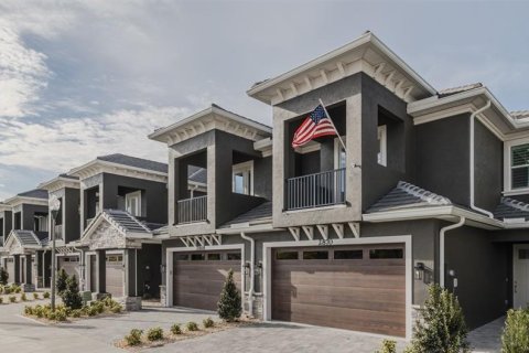 Townhouse in New Smyrna Beach, Florida 4 bedrooms, 204.66 sq.m. № 1563963 - photo 3