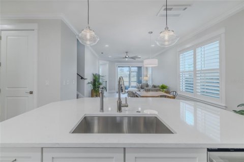 Townhouse in New Smyrna Beach, Florida 4 bedrooms, 204.66 sq.m. № 1563963 - photo 10