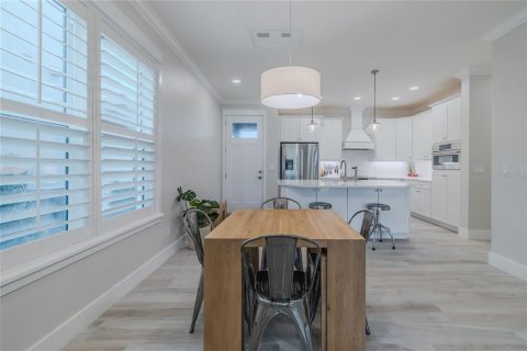 Townhouse in New Smyrna Beach, Florida 4 bedrooms, 204.66 sq.m. № 1563963 - photo 8