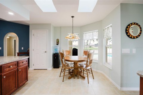 Villa ou maison à vendre à Punta Gorda, Floride: 3 chambres, 222.22 m2 № 2201256 - photo 14