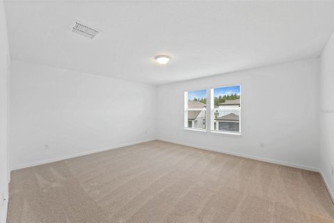 Casa en venta en Zephyrhills, Florida, 5 dormitorios, 223.15 m2 № 1829127 - foto 11