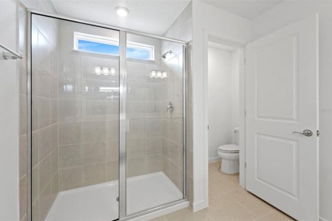 Casa en venta en Zephyrhills, Florida, 5 dormitorios, 223.15 m2 № 1829127 - foto 13