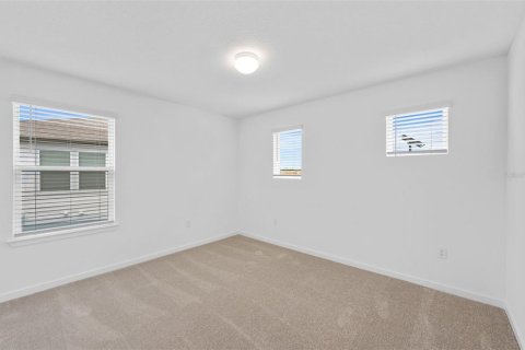 Casa en venta en Zephyrhills, Florida, 5 dormitorios, 223.15 m2 № 1829127 - foto 16
