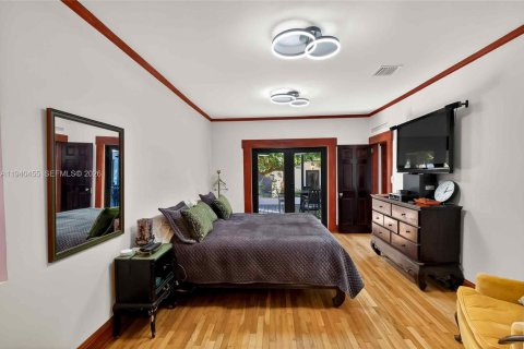 Immobilier commercial à vendre à Miami, Floride № 1998306 - photo 17