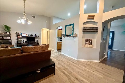 House in Valrico, Florida 4 bedrooms, 213.49 sq.m. № 2116855 - photo 8