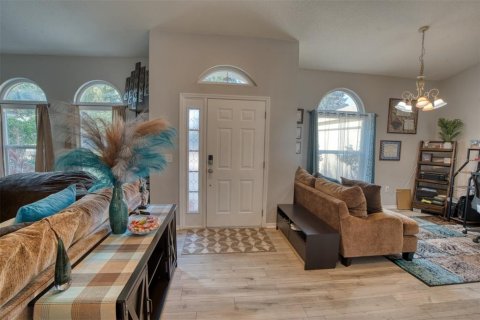 House in Valrico, Florida 4 bedrooms, 213.49 sq.m. № 2116855 - photo 2