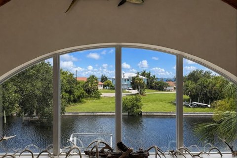 Villa ou maison à vendre à Punta Gorda, Floride: 2 chambres, 140.47 m2 № 2273196 - photo 6