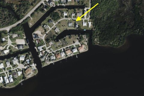 Villa ou maison à vendre à Punta Gorda, Floride: 2 chambres, 140.47 m2 № 2273196 - photo 2