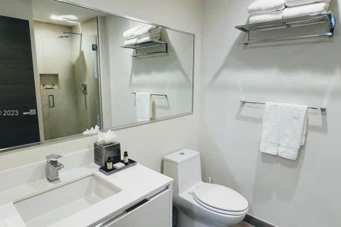 Copropriété à vendre à Hollywood, Floride: 2 chambres, 78.32 m2 № 1861515 - photo 15
