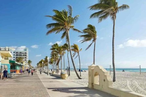 Copropriété à vendre à Hollywood, Floride: 2 chambres, 78.32 m2 № 1861515 - photo 10