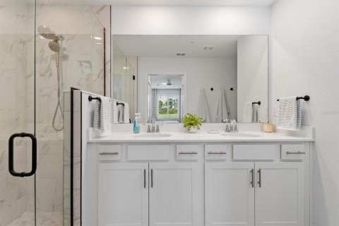 Condo in Venice, Florida, 2 bedrooms in WELLEN PARK  № 1801537 - photo 20