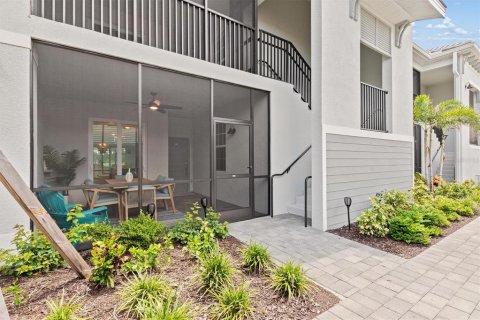 Condo in Venice, Florida, 2 bedrooms in WELLEN PARK  № 1801537 - photo 4