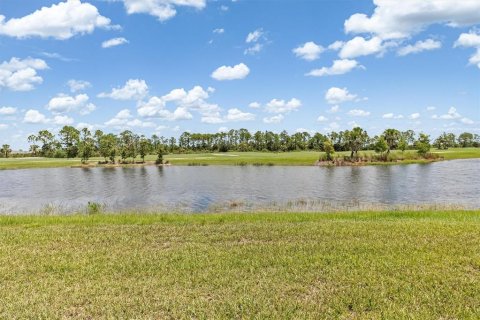 Condo in Venice, Florida, 2 bedrooms in WELLEN PARK  № 1801537 - photo 29