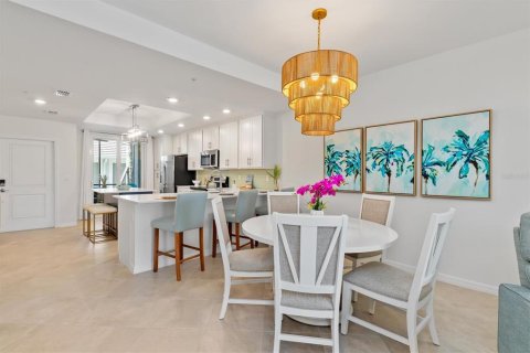 Condo in Venice, Florida, 2 bedrooms in WELLEN PARK  № 1801537 - photo 13