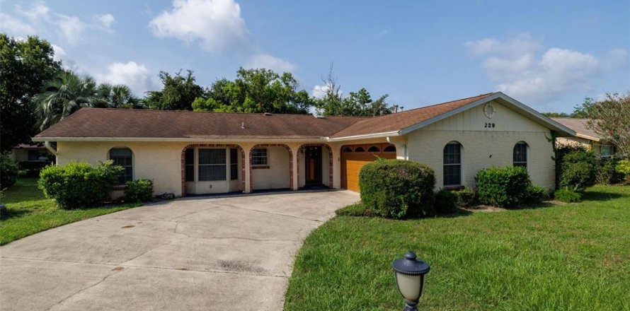 Villa ou maison à Daytona Beach, Floride 3 chambres, 148.83 m2 № 2266733