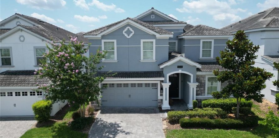House in Four Corners, Florida 8 bedrooms, 363.15 sq.m. № 1787506