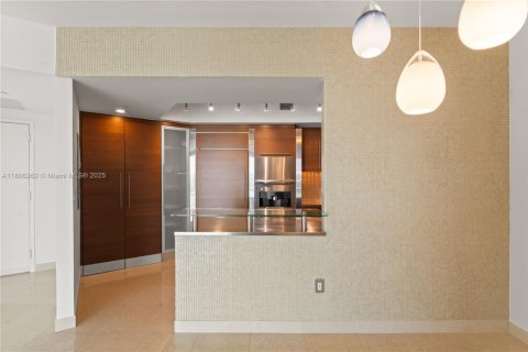 Condominio en venta en Miami Beach, Florida, 3 dormitorios, 200.48 m2 № 1865238 - foto 10