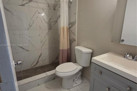 Купить кондоминиум в Дирфилд-Бич, Флорида 2 спальни, 65.87м2, № 1987532 - фото 7