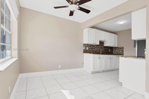 Condominio en venta en Deerfield Beach, Florida, 2 dormitorios, 65.87 m2 № 1987532 - foto 19