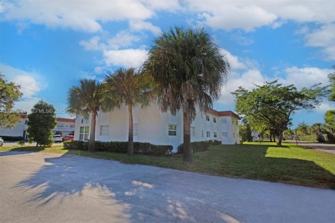Condominio en venta en Deerfield Beach, Florida, 2 dormitorios, 65.87 m2 № 1987532 - foto 23