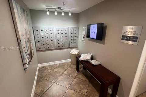 Купить кондоминиум в Норт-Майами-Бич, Флорида 2 спальни, 112.69м2, № 1942541 - фото 21