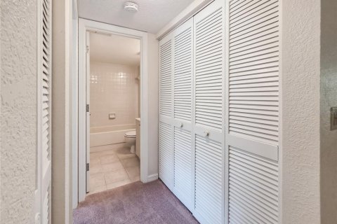 Купить кондоминиум в Пунта-Горда, Флорида 5 комнат, 107.12м2, № 2215506 - фото 18