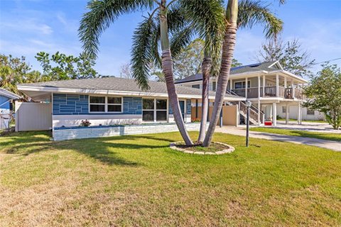 Casa en venta en Indian Rocks Beach, Florida, 2 dormitorios, 65.22 m2 № 1737076 - foto 4