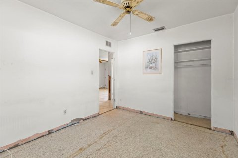 Casa en venta en Indian Rocks Beach, Florida, 2 dormitorios, 65.22 m2 № 1737076 - foto 17