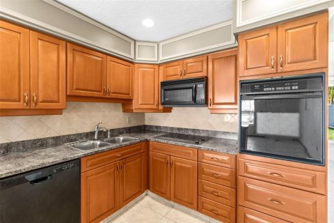 Casa en venta en Indian Rocks Beach, Florida, 2 dormitorios, 65.22 m2 № 1737076 - foto 22