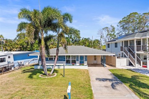 Casa en Indian Rocks Beach, Florida 2 dormitorios, 65.22 m2 № 1737076