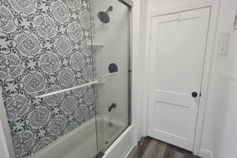 Villa ou maison à louer à Tampa, Floride: 3 chambres, 81.38 m2 № 2416548 - photo 9