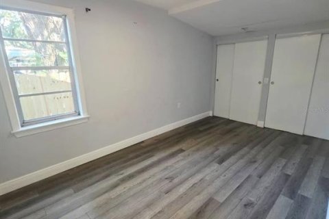 Villa ou maison à louer à Tampa, Floride: 3 chambres, 81.38 m2 № 2416548 - photo 5