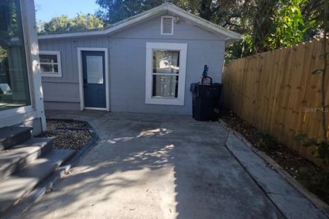 Villa ou maison à louer à Tampa, Floride: 3 chambres, 81.38 m2 № 2416548 - photo 13