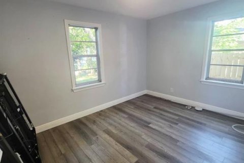 Villa ou maison à louer à Tampa, Floride: 3 chambres, 81.38 m2 № 2416548 - photo 6