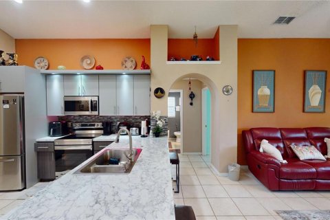 Casa en venta en Kissimmee, Florida, 3 dormitorios, 152.55 m2 № 1750680 - foto 3