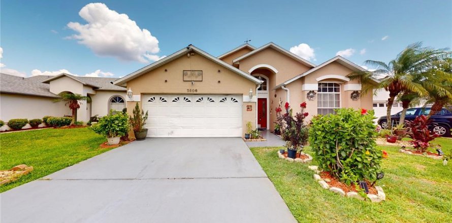 Casa en Kissimmee, Florida 3 dormitorios, 152.55 m2 № 1750680