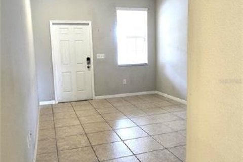 Touwnhouse à louer à Orlando, Floride: 3 chambres, 151.06 m2 № 2091548 - photo 3