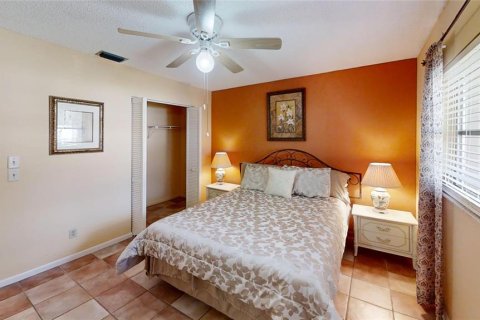 Villa ou maison à louer à Ocala, Floride: 2 chambres, 127.18 m2 № 2421595 - photo 18