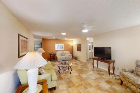 Villa ou maison à louer à Ocala, Floride: 2 chambres, 127.18 m2 № 2421595 - photo 2